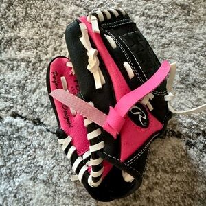 Rawlings Youth 8.5 Baseball/ T-ball Glove NEW